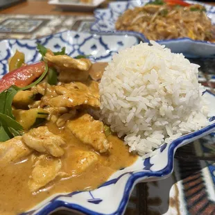 Panang chicken and pad Thai