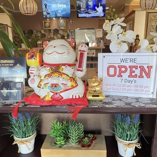 Open 7 Day!!  Mon-Fri: 11.00 am. - 08.00 pm. Sat-Sun: 12.00 pm. - 08.00 pm.