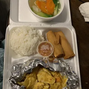 4. D3. Yellow Curry Dinner 3. Crab Lagoon