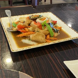 Spicy Chili Garlic Seafood