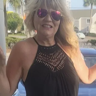 Lesley M.