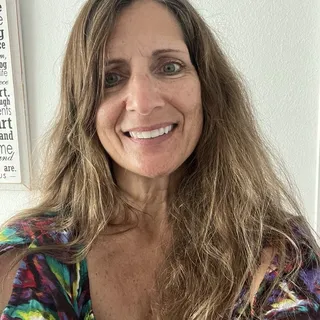 Kerri E.