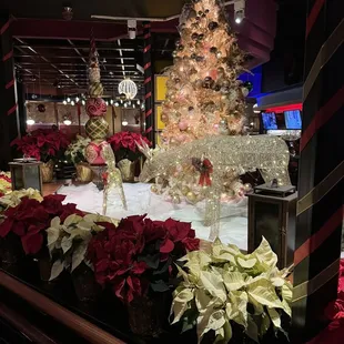 Jasper's restaurant Christmas decorations