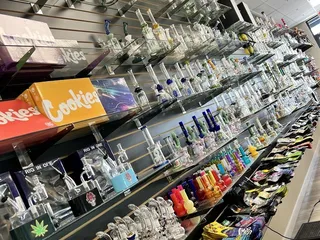 Big Hit Smoke & Vape