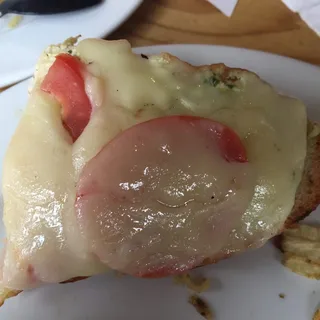 Pesto Tomato Mozzarella Melt