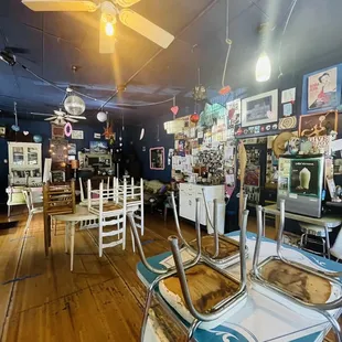 the interior of a restaurant