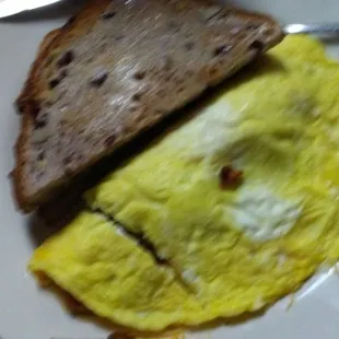 Bacon Omelette w/Cranberry toast