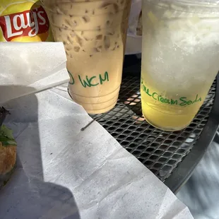White mocha and pineapple cream soda. Excellent!!