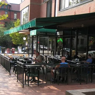 Java House Sidewalk Cafe