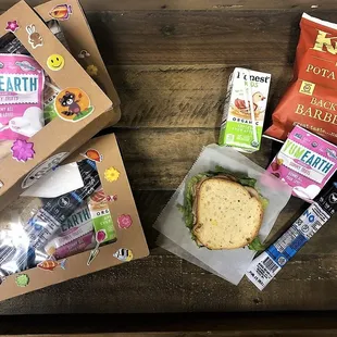 the contents of a lunch box