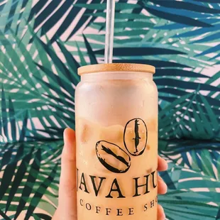 Iced Lavender Latte in their brand new cups!