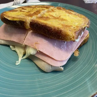 Legendary Monte Cristo Sandwich - Oconomowoc, WI style??