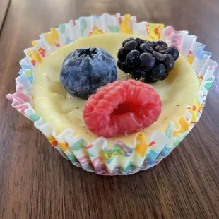 Berry Lemon Cheesecake
