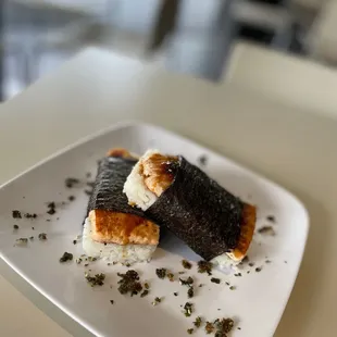 Salmon musubi