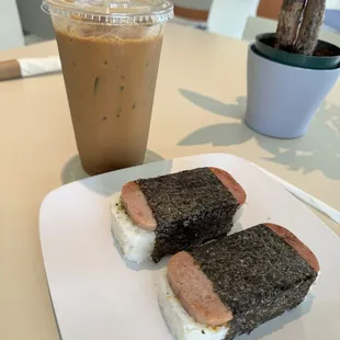 Cafe Sua Da, spam musubi