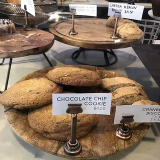 Chocolate Chip Cookie