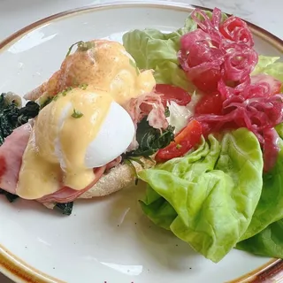 Ham & Spinach Eggs Benedict