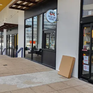 Pickup window around the corner