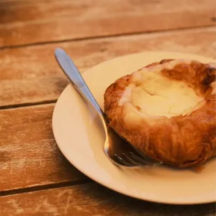 Cheese danish