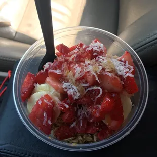 Fresh Açaí Bowl.