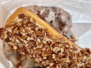 H & R Bakery