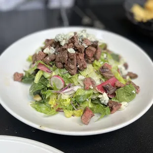 Carne asada salad