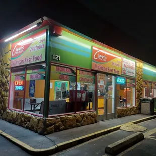 the outside of the restaurant