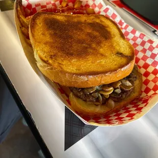 Shroom Patty Melt (custom)