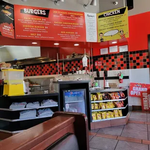 the inside of a fast food restaurant