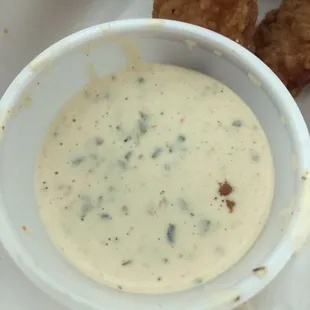 Jalapeño ranch sauce for chicken tenders.