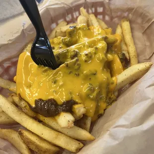 Chili cheese fries