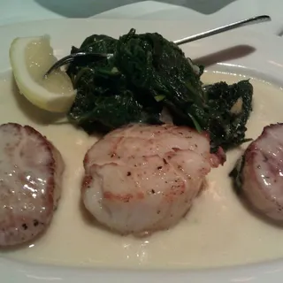 Pan-Seared Scallops