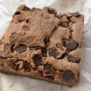 (*‿*) Always add a little sweetness to your day @ #JaxFishFry. Yes to their heavenly brownies. *:｡