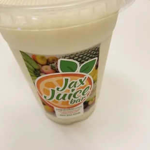 Real fruit smoothies, no additives, no sugar, just fruits and milk/yogurt/coconut water
