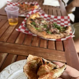 Thin inner crust and thick outer crust