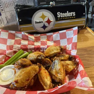 chicken, chicken wings and fried chicken, poultry, fried chicken wings, bbq wings, chicken wings, bbq chicken, fried chicken, food