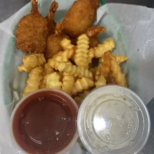 Shrimp special 
Comes with fries tartar sauce or cocktail sauce and a tea