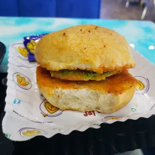 JB Butter Vadapav (Ahmedabad Style)