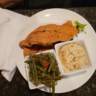 Fried catfish, au gratin. Potatoes and green beans.