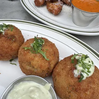CRISPY BASIL PARMESAN TENDERS