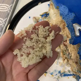 Dry crumbled cake