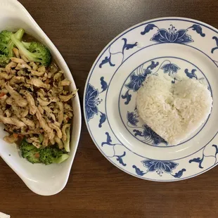 L3. Garlic chicken with rice