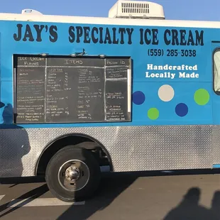 They have alcohol Ice cream!!!