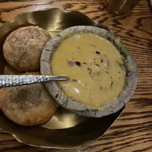 Kachori Kadhi Bhujje