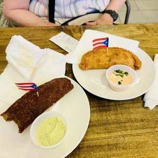 Alcapurria and Pastelillo de carne