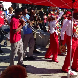 SECOND LINE: well done and a great experience for a newbie, every festival Thursday at 4PM.