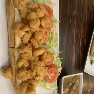 Shrimp po boy. No pickles.