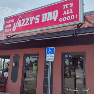 Jazzy&apos;s BBQ, on Waters Ave