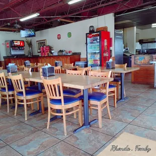 Dining room.
