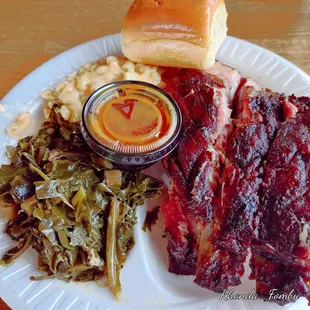 3 bones, sauce, mac&amp;cheese, collards, sauce &amp; roll